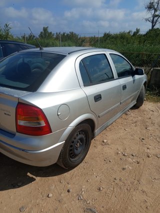 Opel Astra 2000