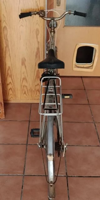 BICICLETA PASEO BH RETRO,PARA RESTAURAR.
