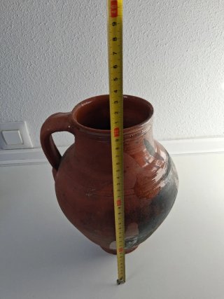 Puchero de barro antiguo