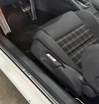 Emblemas asiento VW Golf V VI GTI
