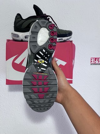 Nike TN Verde Militar