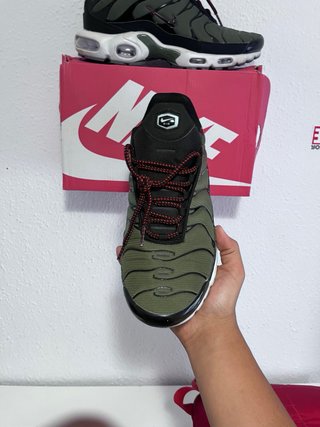 Nike TN Verde Militar