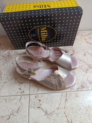 Sandalias Miba doradas y rosas