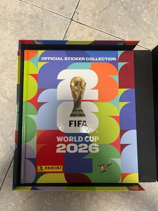 Álbum y 24 sobres Panini Mundial FIFA 2026