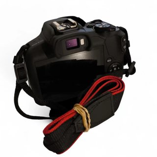 CAMARA CANON EOS R100 + CARGADOR Y CAJA
