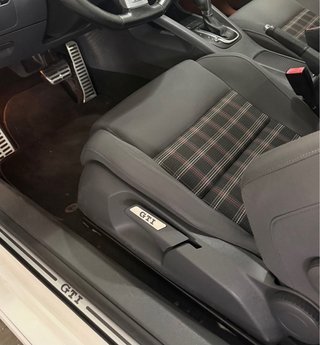 Emblemas asiento VW Golf V VI GTI