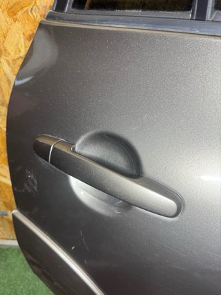 Puerta Trasera Derecha Toyota RAV4