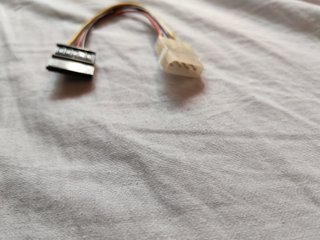 Adaptador Molex a SATA