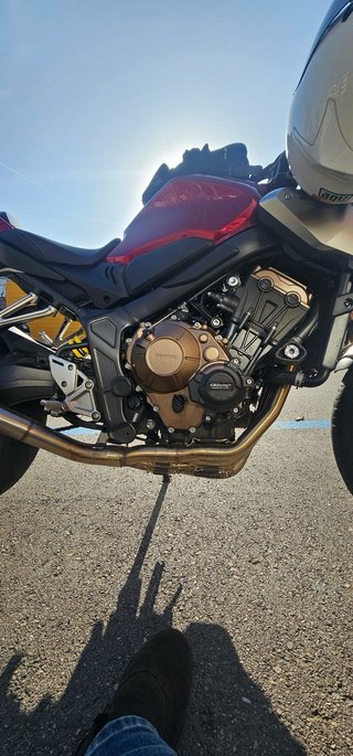 Honda CB650R 2019 - 18.500 km