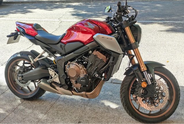 Honda CB650R 2019 - 19.800 km