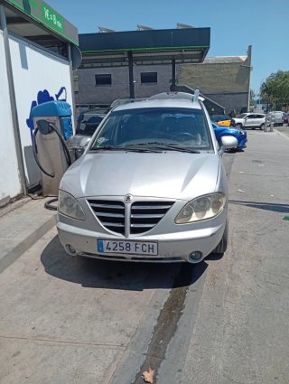 SsangYong Rodius 2006