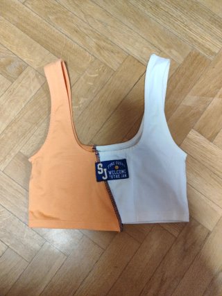 Top Pull&Bear Space Jam blanco y naranja