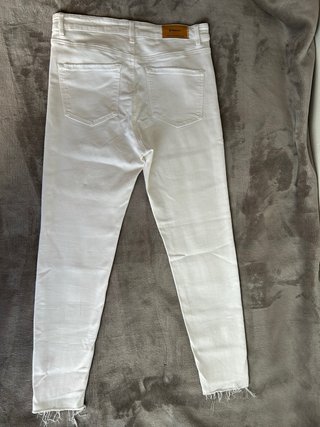 Pantalones vaqueros pitillos blancos mujer
