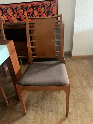 Mesa diseño cristal y 6 sillas + aparador