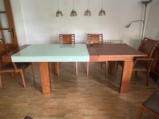 Mesa diseño cristal y 6 sillas + aparador