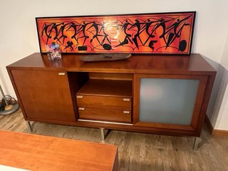 Mesa cristal 6 sillas + aparador  a conjunto