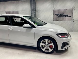 Volkswagen Golf GTI Performance 2.0 TSI 180kW(245C