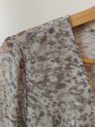 Blusa estampada manga larga