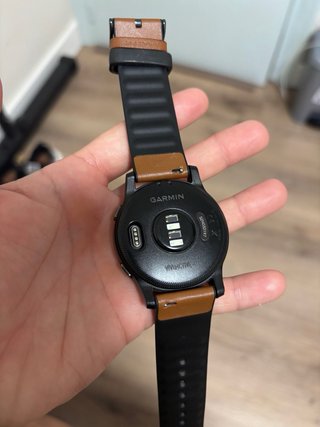 Garmin vivoactive 4 Negro/Marrón
