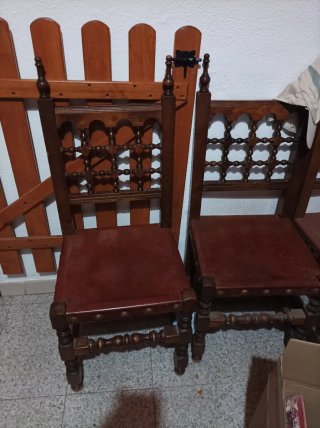 4 Sillas Estilo Castellano Madera y Piel