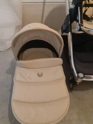 Carro de bebé y silla de coche con isofix