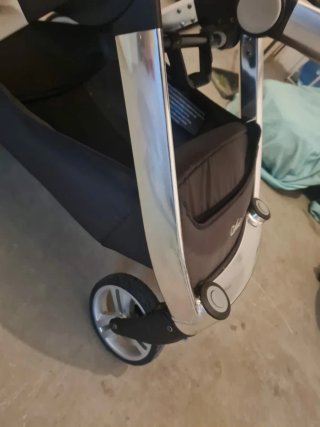 Carro de bebé y silla de coche con isofix