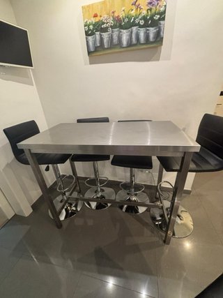 Silla alta barra cocina negra y plateada