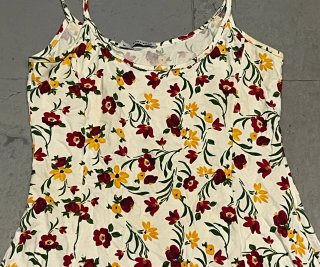 Vestido floral blanco y multicolor
