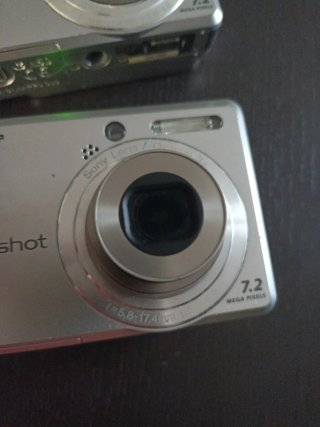 Due fotocamere Sony DSC-W730 Cyber-shot 7.2 MP