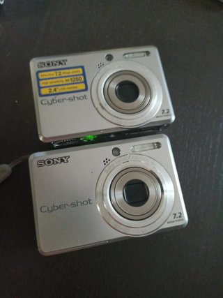 Due fotocamere Sony DSC-W730 Cyber-shot 7.2 MP