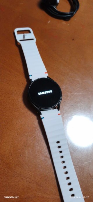 Samsung Galaxy Watch 4 Nero/Bianco