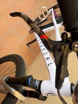 Bici Commencal Absolut RS per Dirt Jump