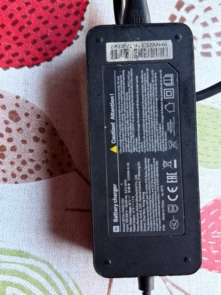 Cargador Patinete Eléctrico Xiaomi
