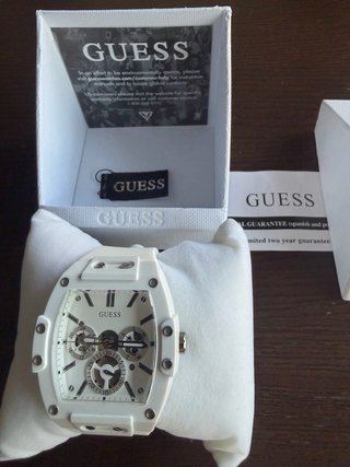 Reloj Guess  Blanco