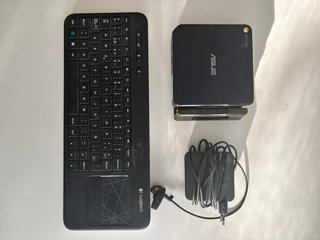 Ordenador Asus Chromebox CN60 y Teclado