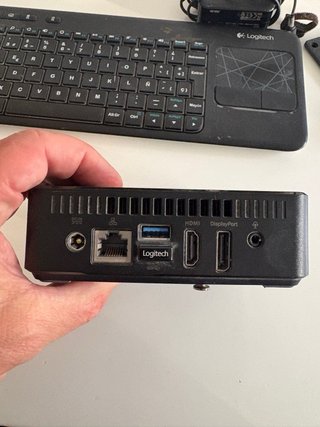 Ordenador Asus Chromebox CN60 y Teclado