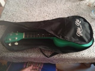 Ukelele verde