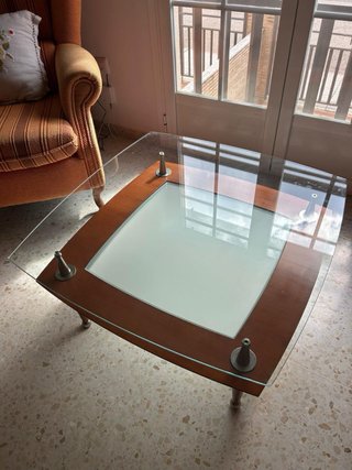 Mesa de centro cristal y madera