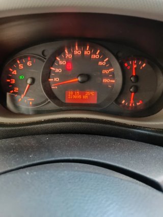 Nissan NV400 2014