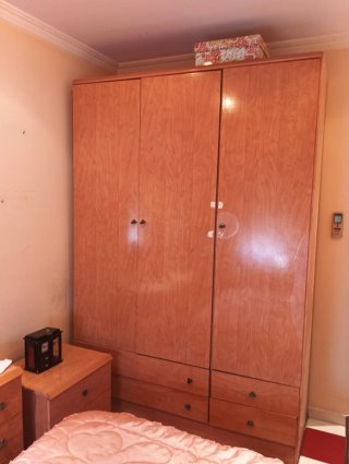 Base de cama con mando Armario, mesita sinfonier
