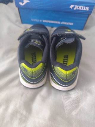 Botas fútbol Joma niño Talla 28