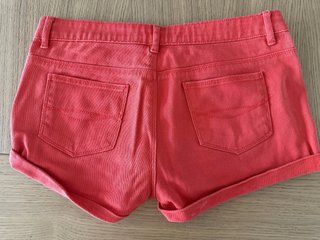 Pantalón corto rojo Primark Talla S