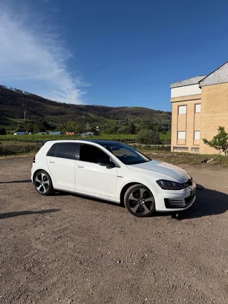 Volkswagen Golf 7 GTI 300CV  ACEPTO CAMBIOS