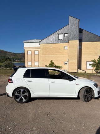 Volkswagen Golf 7 GTI 300CV  ACEPTO CAMBIOS