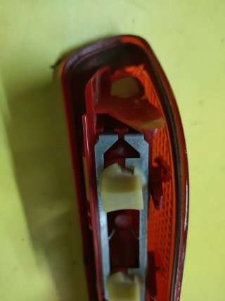 TERCERA LUZ FRENO PEUGEOT 30SW FAMILIAR 6350Q2