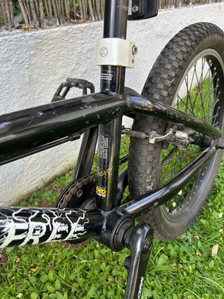 Bicicleta BMX Monty Negra y Blanca