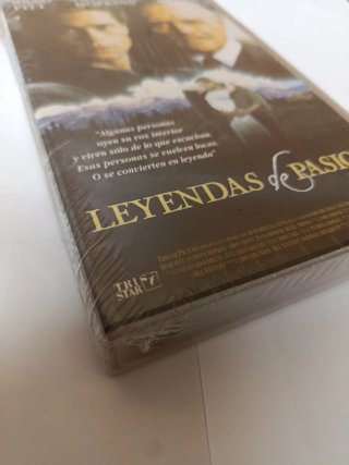 Cinta VHS Leyendas de Pasión Precintada