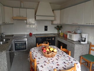 Se venden 2 casas a 15 km de Pontevedra