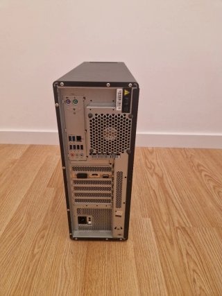 Lenovo ThinkStation P520 Torre Negra