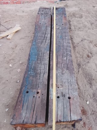 Vigas de tren de madera